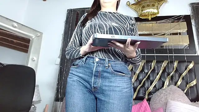 Czat XXX na żywo – alexa_collins_