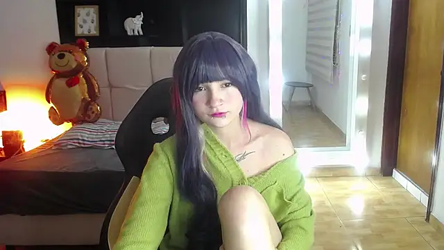 _Charlotte_Collins_'s Live XXX Chat