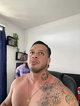 Chatroom XXX en direct de MarckMathews