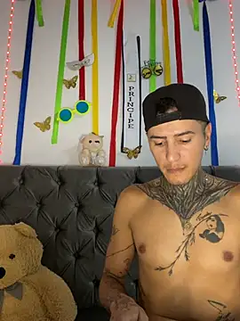 Živý XXX chat Camilo_Tattoo
