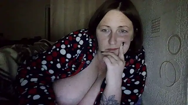 AllaSowinskaya - fingers 4 in pussy