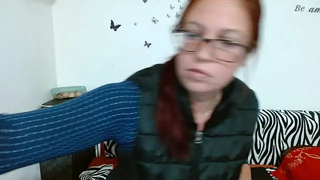 LadyHellene Live XXX-Chat