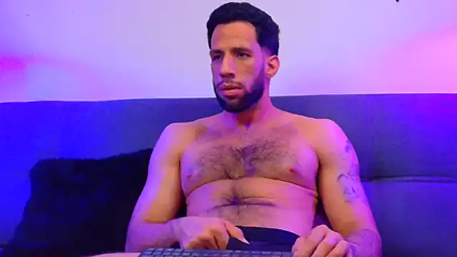Chat +18 de Karim_mansur ao vivo