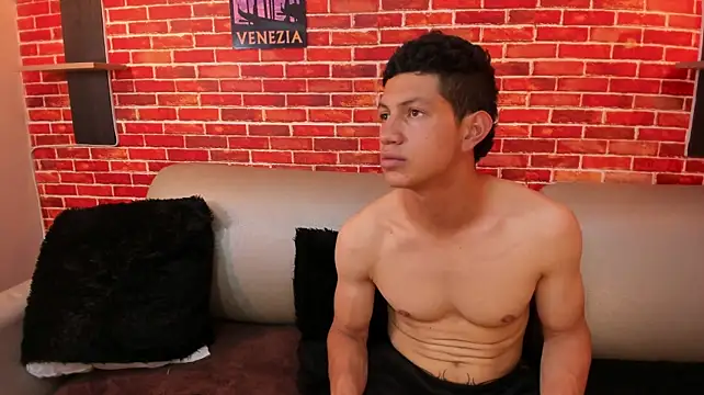 Tony_Zackk1 – Naživo XXX chat