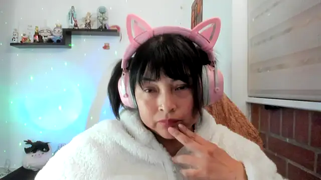 Shaddycute_ – Naživo XXX chat