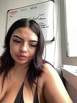 LiliMilk_21 - Doggy style