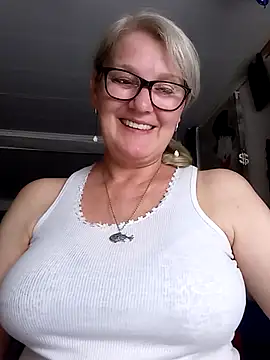 Živý XXX chat irinamaux