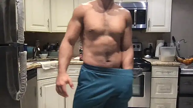BigGuyMuscle live XXX chat
