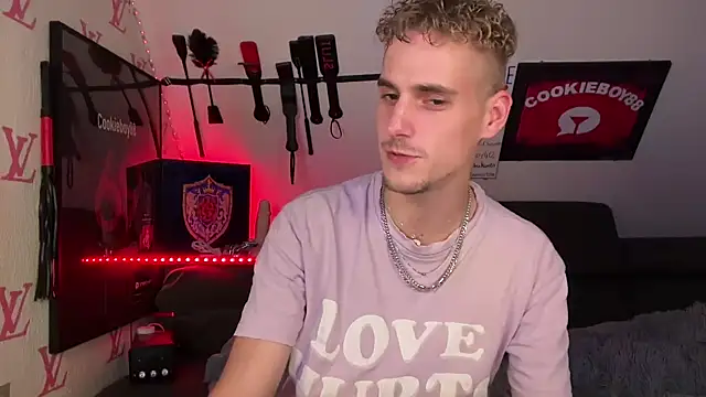 Cookieboy88 Adlı Modelin Canlı XXX Sohbeti