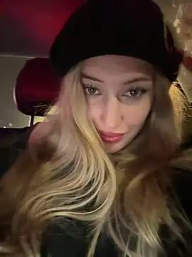Blonde_exe - top lift up+drool on boobs at mall wc