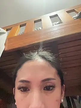 Chat +18 de CassandraLovve ao vivo