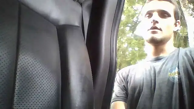 Chat XXX en directo de YungLove67