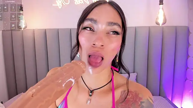Leamonroe__ লাইভ XXX চ্যাট