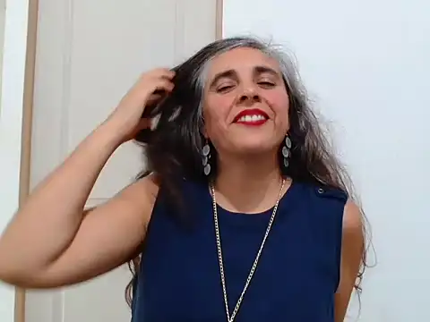 Pretty_Latina76's Live XXX Chat