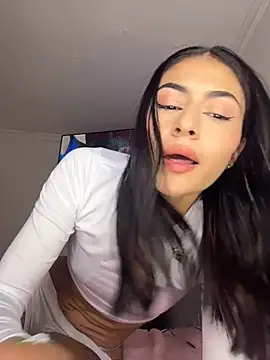 Czat XXX na żywo – emilie_xx_