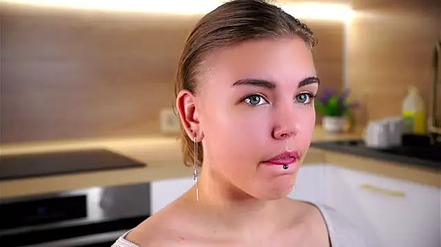 צ'אט XXX בשידור חי של MelodyBaur