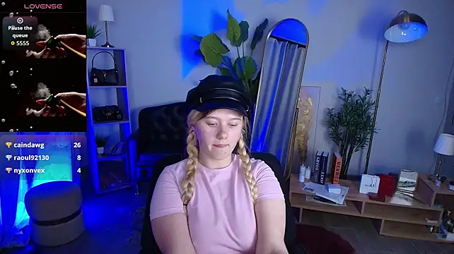 CelestineMauriac's Live XXX Chat