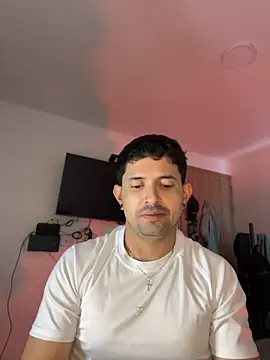 TroyeKnight Chat XXX live