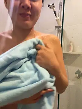 Nenechuchu - Show my boobs