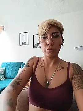 MiaMorgan_ - SHOW OUTFIF