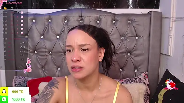 LAILAGUMMY Live XXX Chat