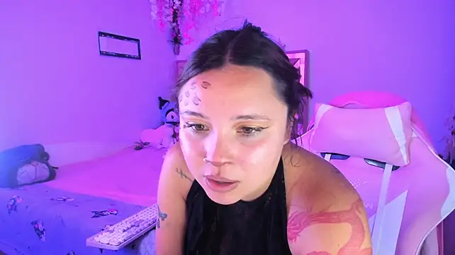 Онлайн чат XXX little_emma0