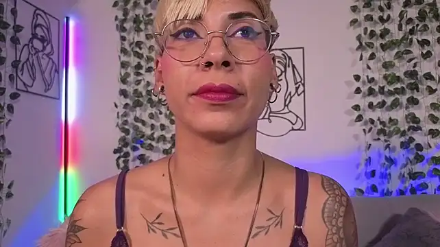 MiaMorgan_ - SHOW OUTFIF