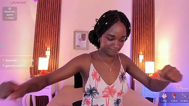 Chloebrunnie - Striptease wih a sexy song♥