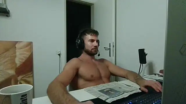 alpha-hunk Live XXX-Chat