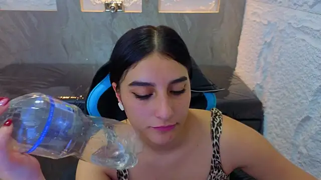 nyx_kitty_a Live XXX Chat