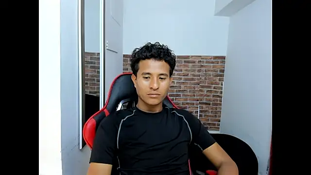 WIZARD-ALESSANDRO Live XXX Chat