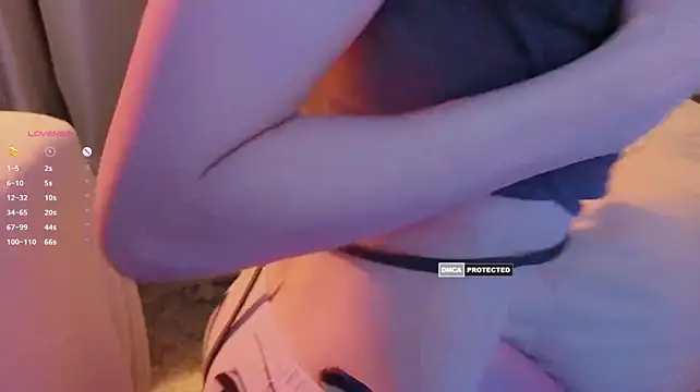 Jessie_Johns - Nipple reveal tease