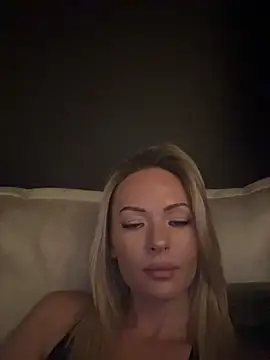 XXX chat uživo modela House_0f_Her-666
