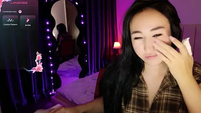 XXX chat uživo modela JustAngel77