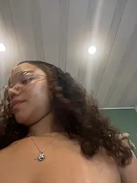 IsabellaReinaa - plug anal 😋🍑💦