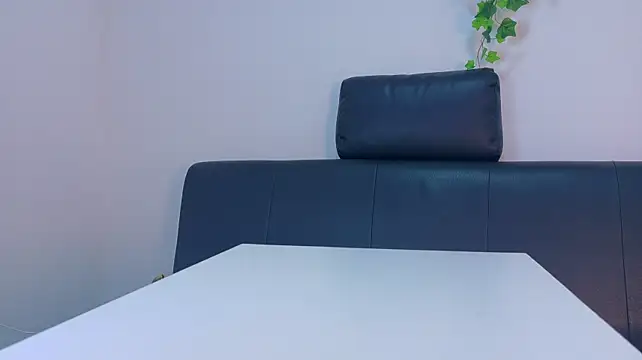 RiriiBrunette__ লাইভ XXX চ্যাট