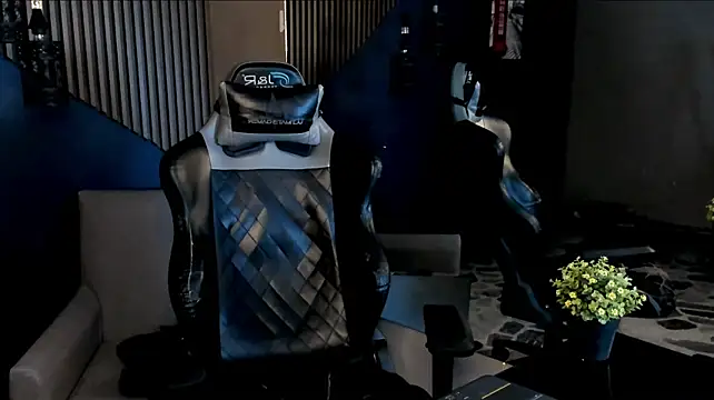 TheGhostforeeonss Live XXX-Chat