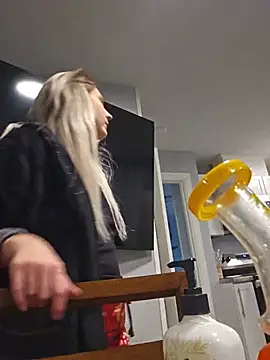 ScarletsWeb élő XXX-chatje