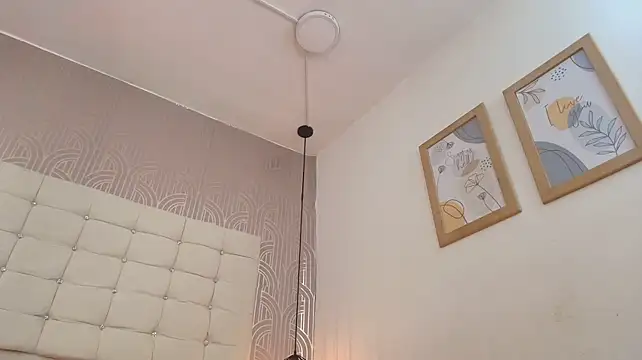 Ariana_CellFg Live XXX-chat