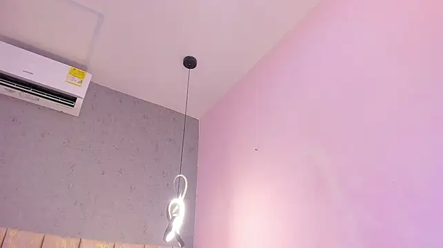 Tiffany_mendez Chat XXX in diretta
