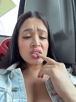 Sara_fun: вебкам-шоу