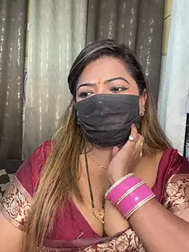 Lovely-Geet - PUSSY OILING