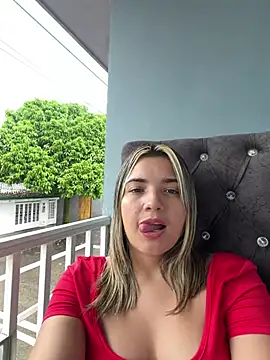 Sarita-candy - Video sucking and fucking on the street