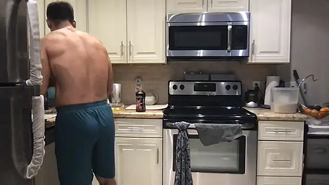 Chat XXX ao vivo de BigGuyMuscle