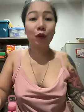 แชท XXX สดของ LINDA_HD