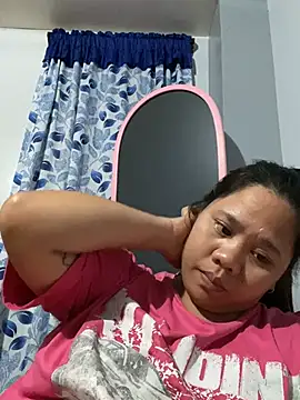 -CLARAMommy-'s Live XXX Chat