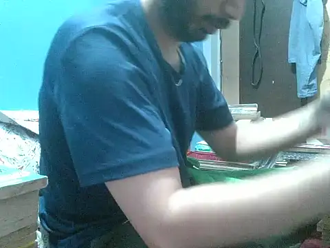 Precumboner: απευθείας συνομιλία ΧΧΧ