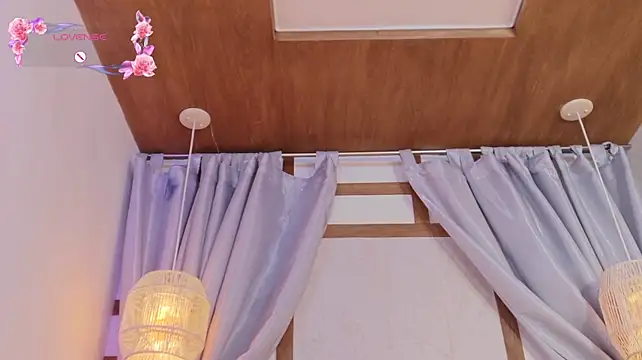 Živý XXX chat RenataLeclair
