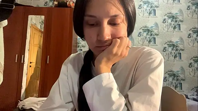 GildaCode - SHOW MY SEXY TUMMY