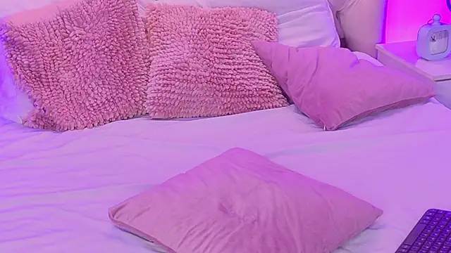SamyBlonde live XXX chat